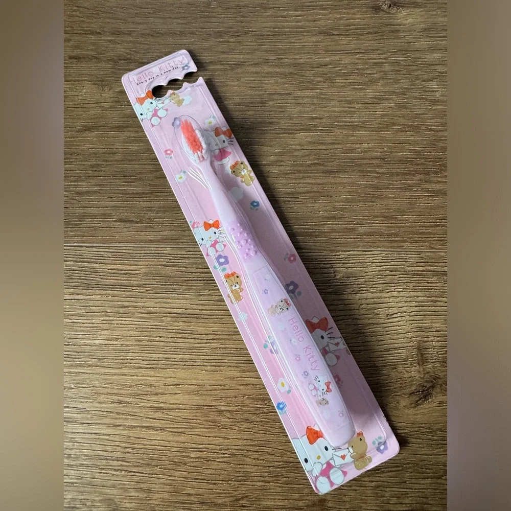 SANRIO-NWT 3 Piece Character Toothbrush Bundle-Hello Kitty, My Melody, Pochacco